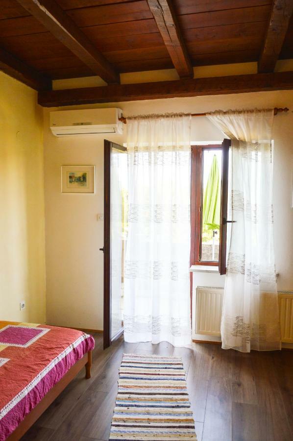Apartment Zoja Pinezići Exterior foto