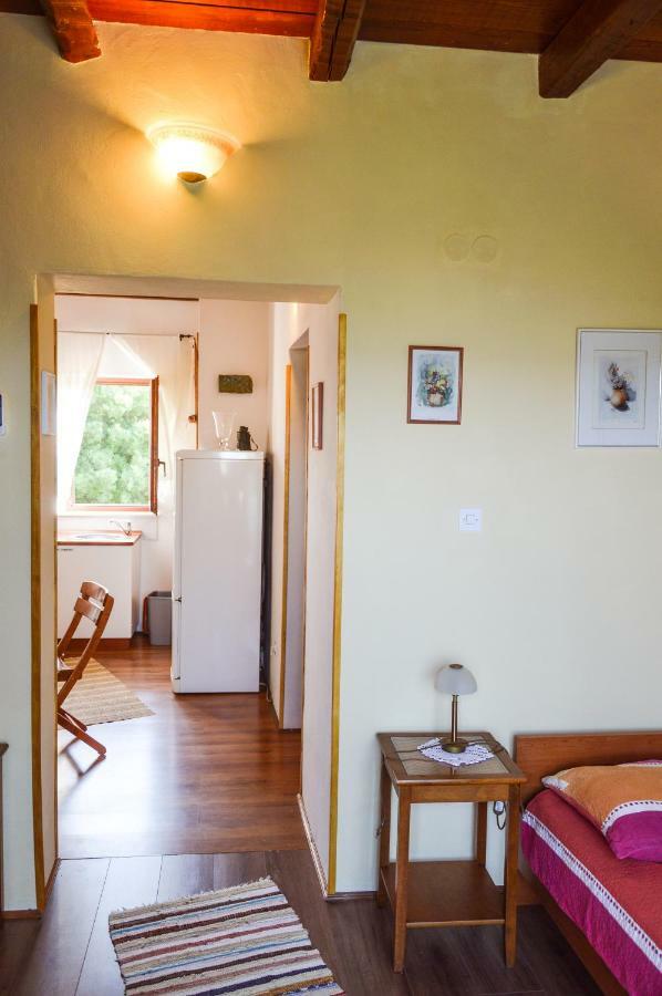 Apartment Zoja Pinezići Exterior foto